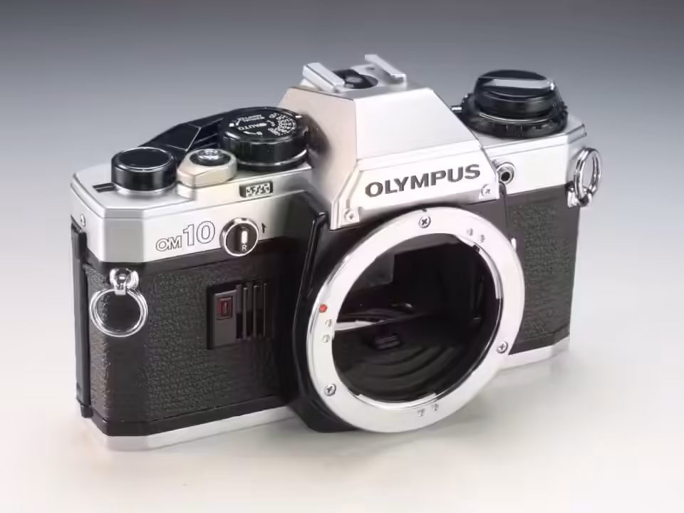 Olympus OM10
